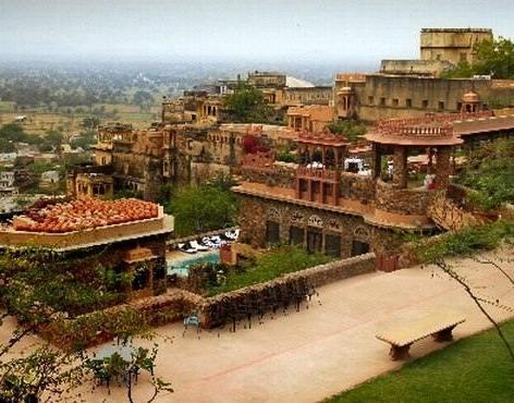 Mandu Fort Palace Ruins1