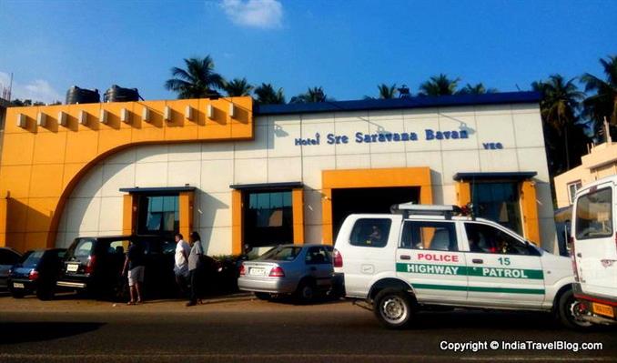 Hotel sree Saravana Bhavan in Bangalore to Cochin highway