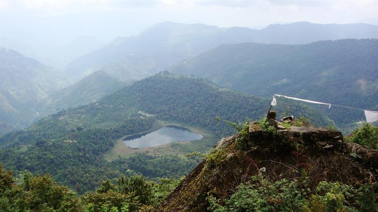 Khecheopalri Lake.jpg