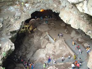 picture of borra caves