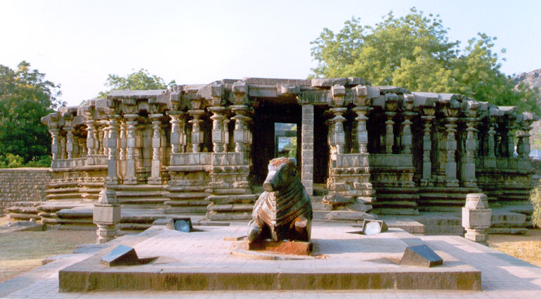 Thousand pillar temple