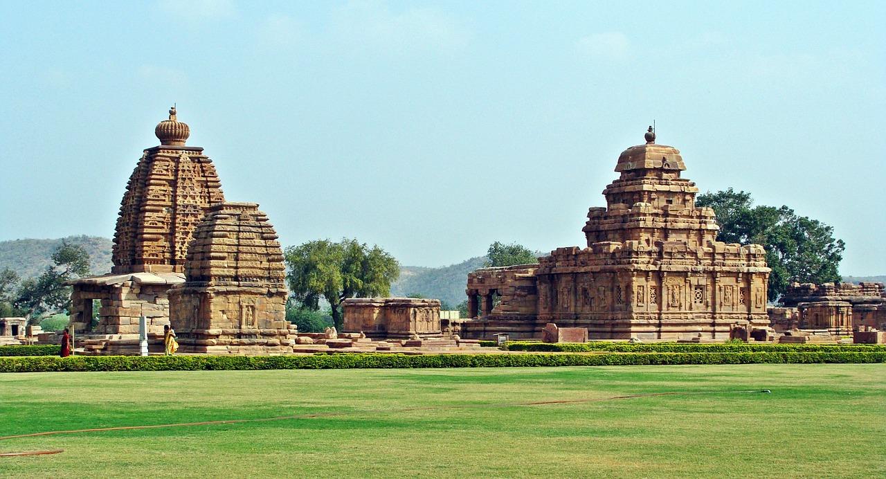 Pattadakal tourist place in bangalore