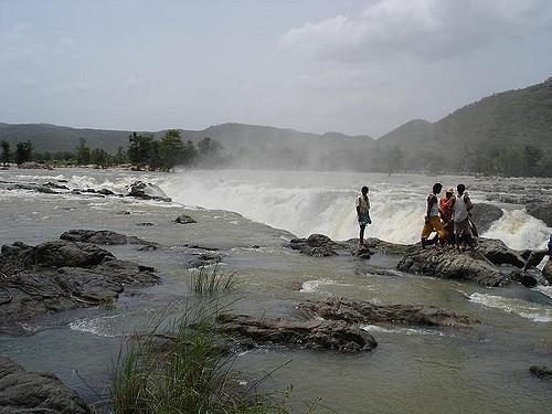 Hogenakal Falls tourist place in Karnataka