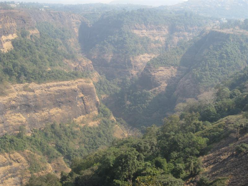 Khandala best tourist place in maharashtra