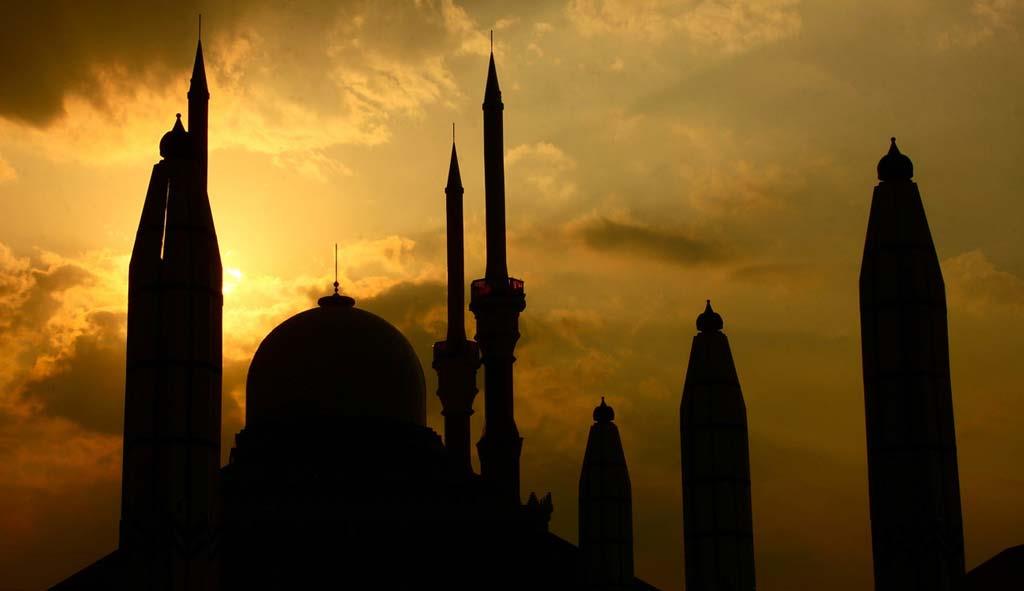 Mosque-building-in-sunset