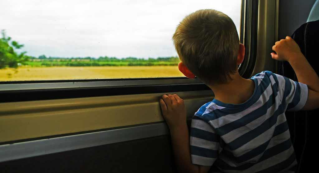 Semi-luxury-tourist-trains-on-Independence-day