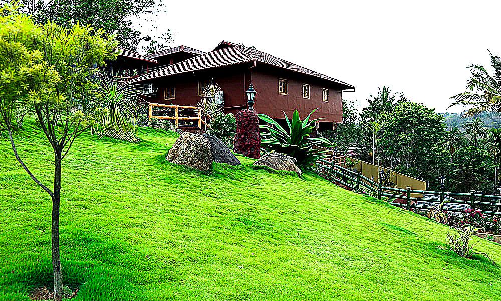 Hotel Sheelisach Inn Family Resort in Wayanad