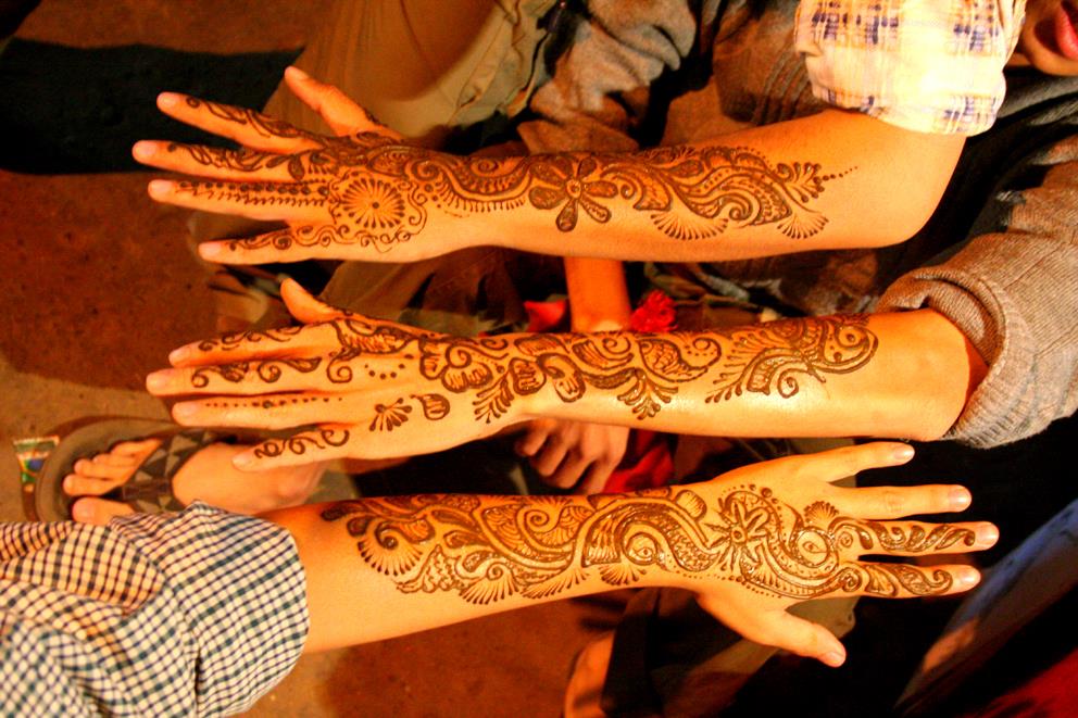 Dubai Travel Diary- Henna Painting