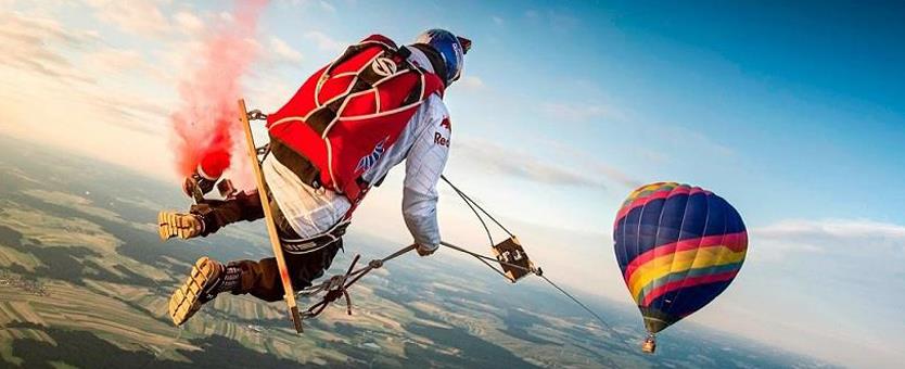 Sky Diving-Tourist Attractions in Byron Bay